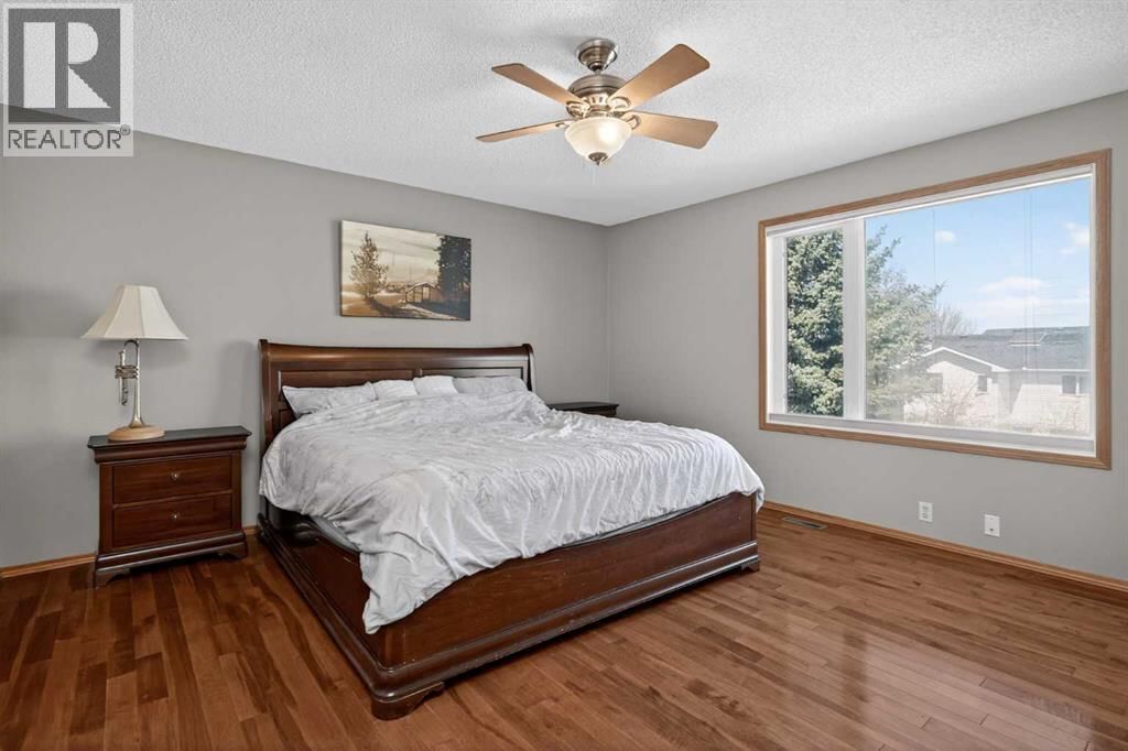 81 RIVERWOOD CRESCENT SOUTHEAST Image 18