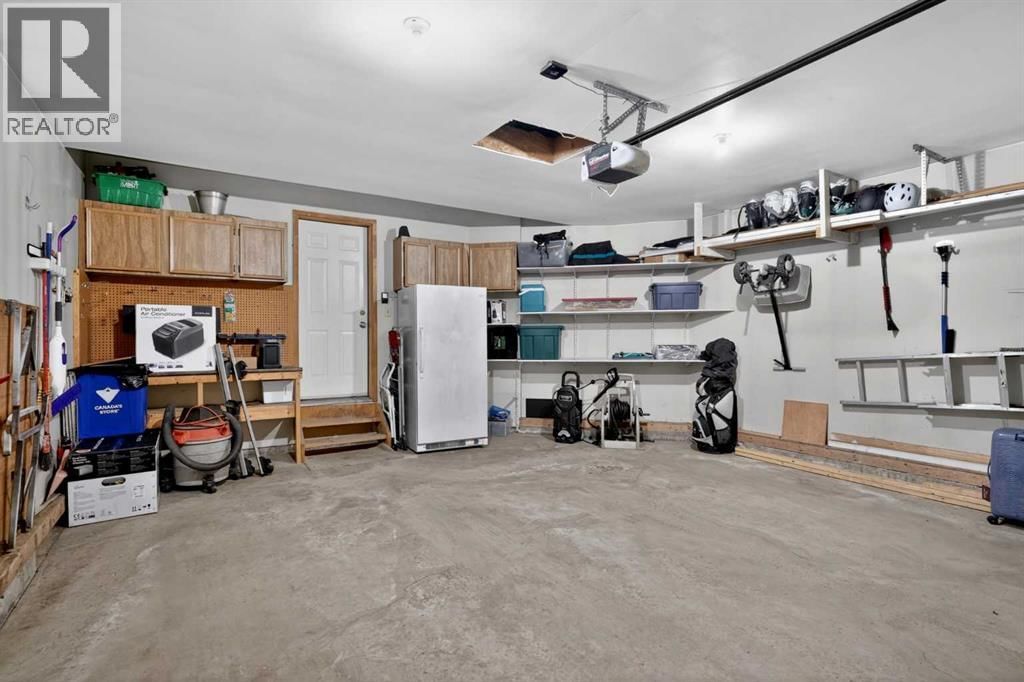 81 RIVERWOOD CRESCENT SOUTHEAST Image 34