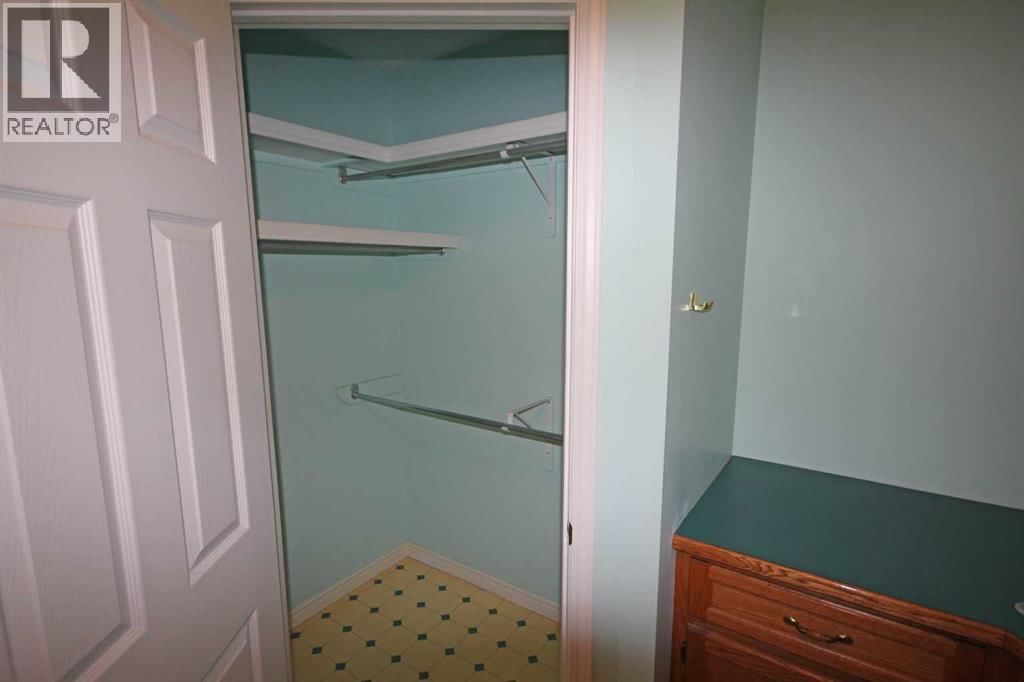 25 WILLOW SPRINGS CRESCENT Image 13