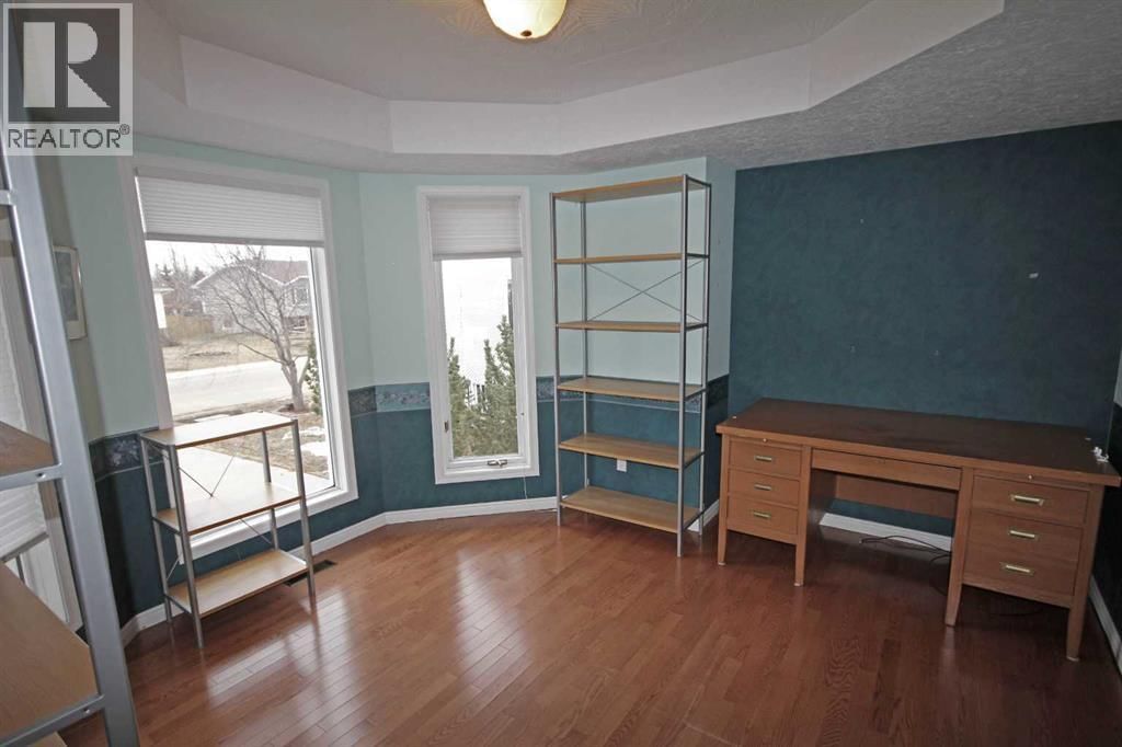 25 WILLOW SPRINGS CRESCENT Image 14