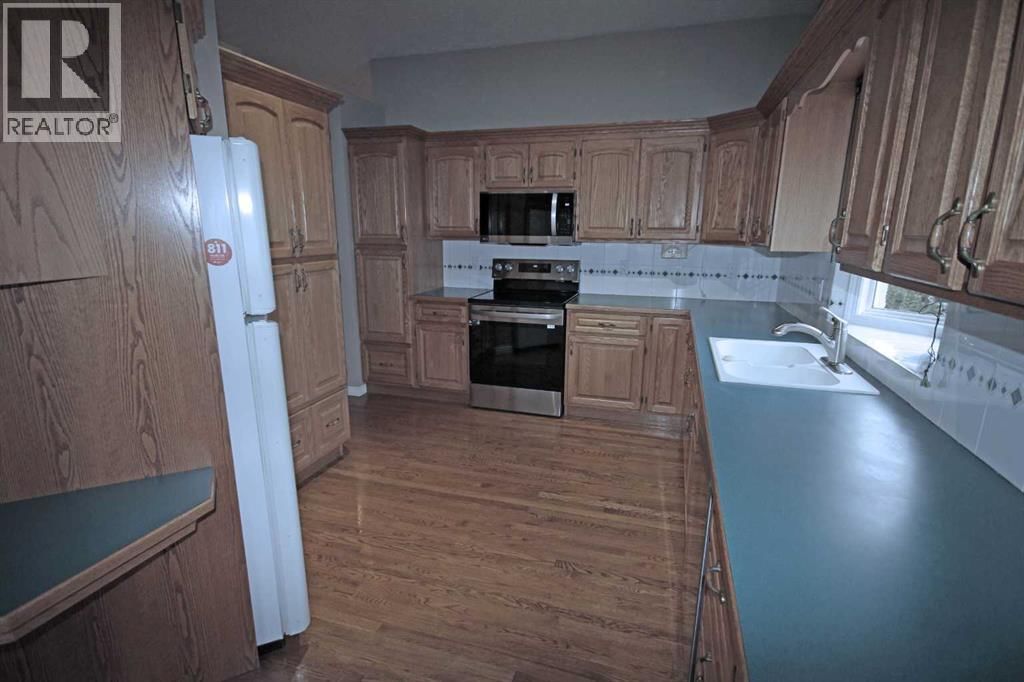 25 WILLOW SPRINGS CRESCENT Image 15