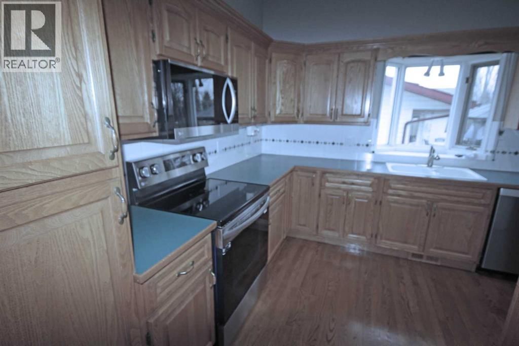 25 WILLOW SPRINGS CRESCENT Image 16