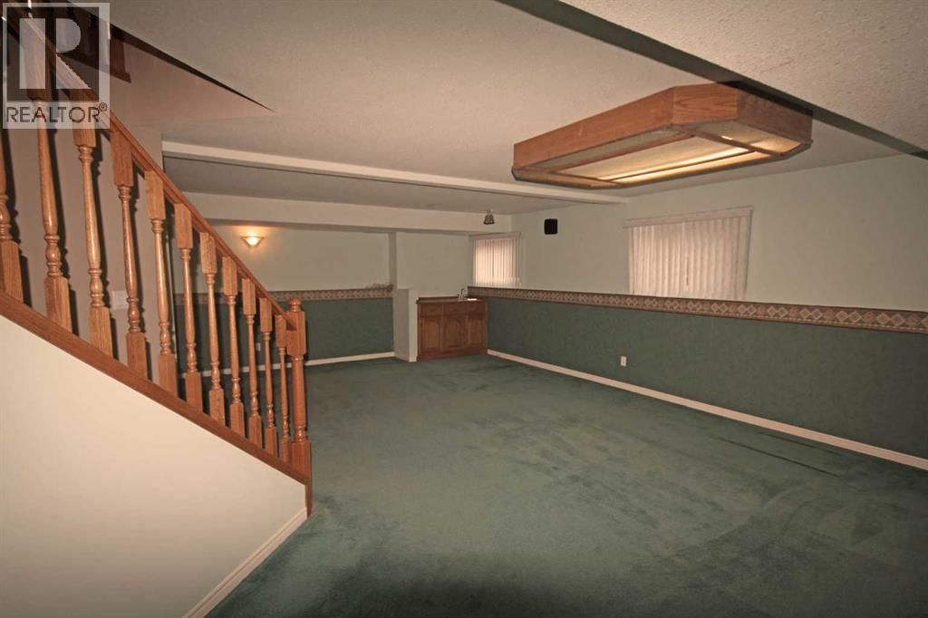 25 WILLOW SPRINGS CRESCENT Image 20