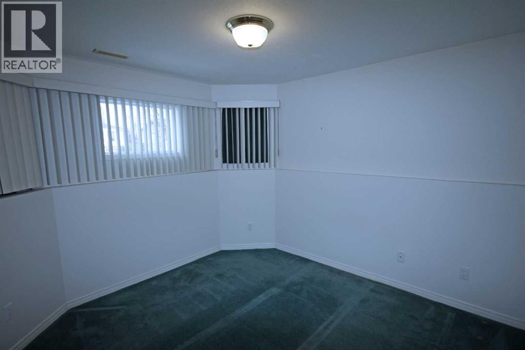 25 WILLOW SPRINGS CRESCENT Image 23