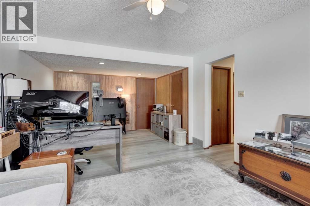 1204 RANCHLANDS BOULEVARD NORTHWEST Image 18