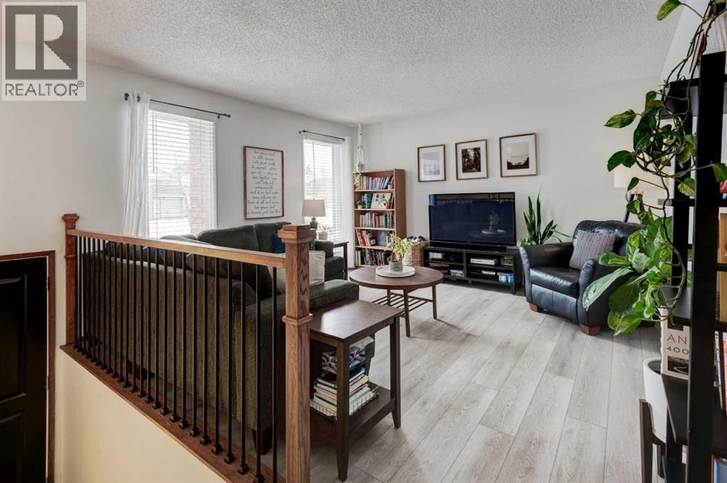 1204 RANCHLANDS BOULEVARD NORTHWEST Image 5