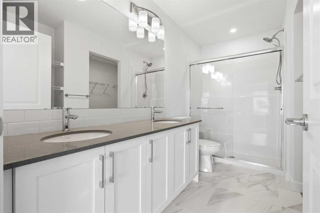 65 BELVEDERE POINT SOUTHEAST Image 15