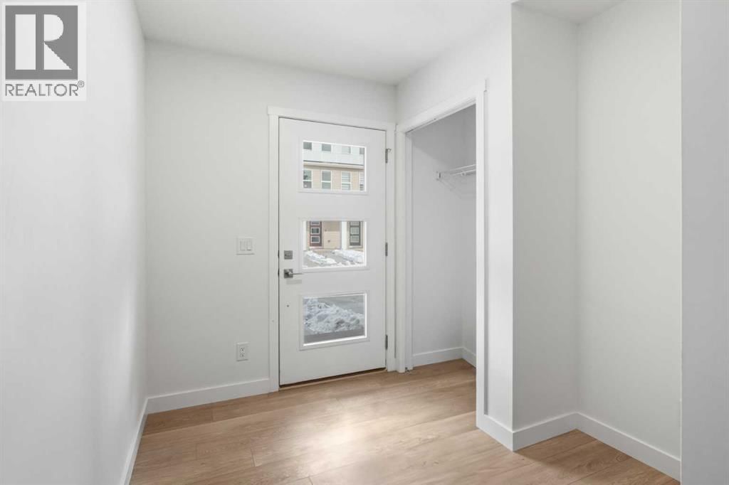 65 BELVEDERE POINT SOUTHEAST Image 20