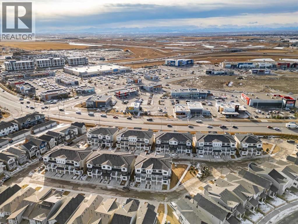 65 BELVEDERE POINT SOUTHEAST Image 21