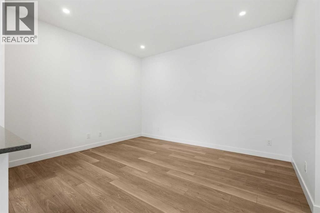 65 BELVEDERE POINT SOUTHEAST Image 7