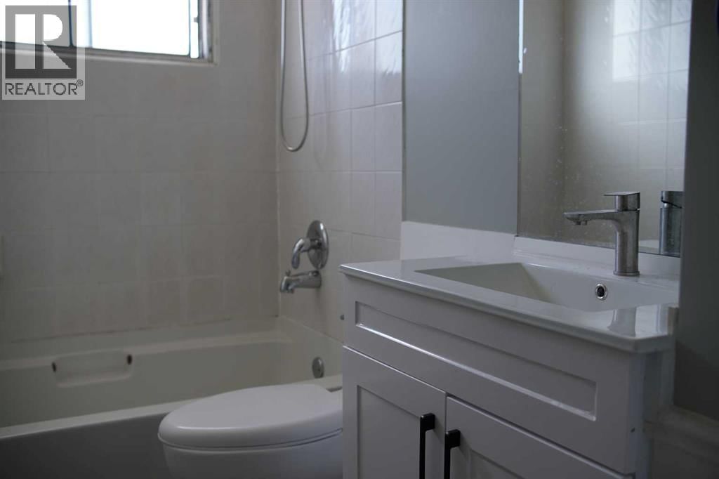 173 GORDON DRIVE SOUTHWEST Image 11