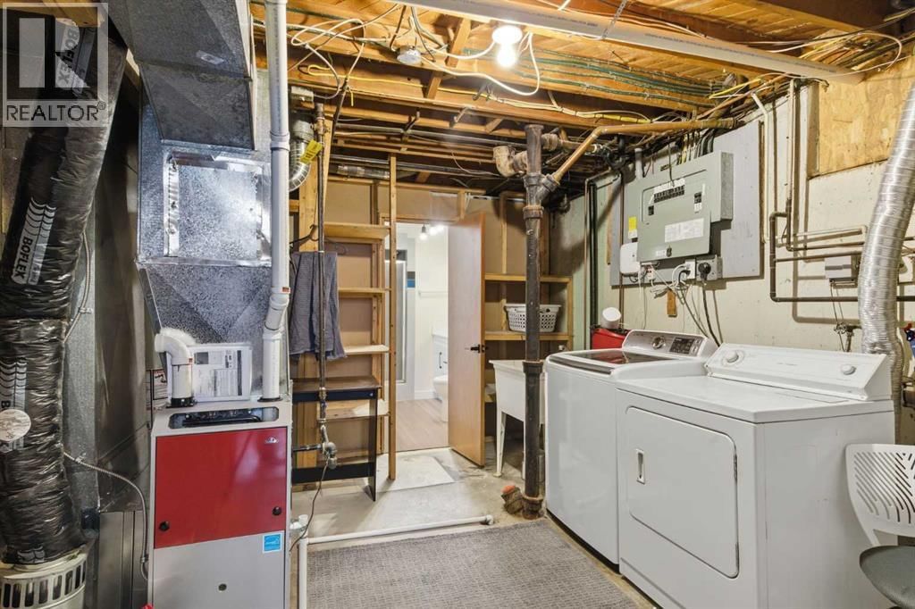 173 GORDON DRIVE SOUTHWEST Image 28