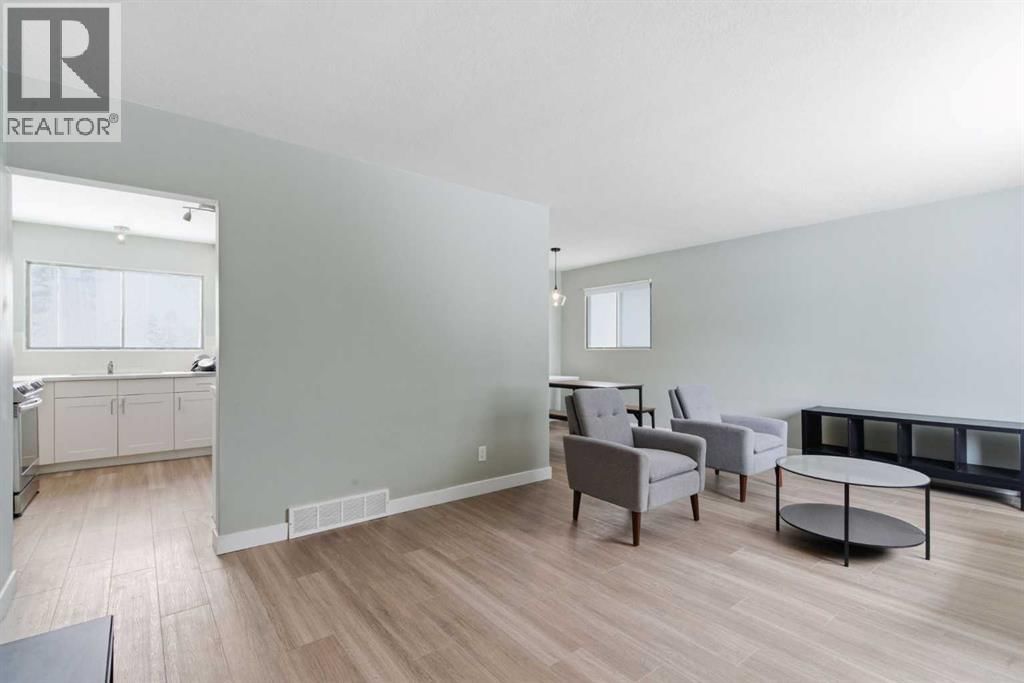 173 GORDON DRIVE SOUTHWEST Image 7