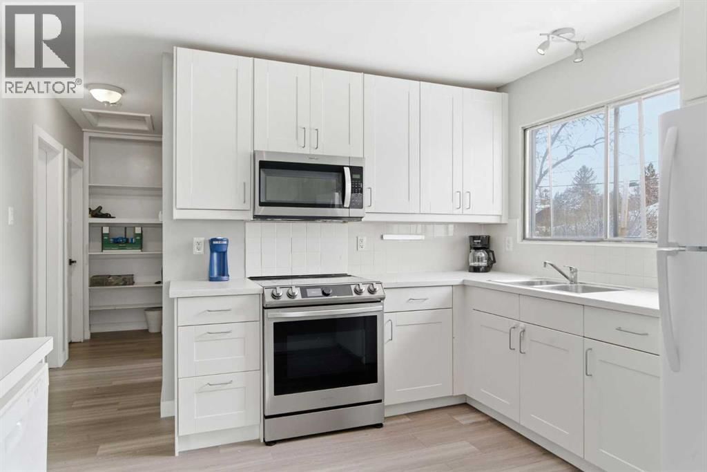 173 GORDON DRIVE SOUTHWEST Image 9