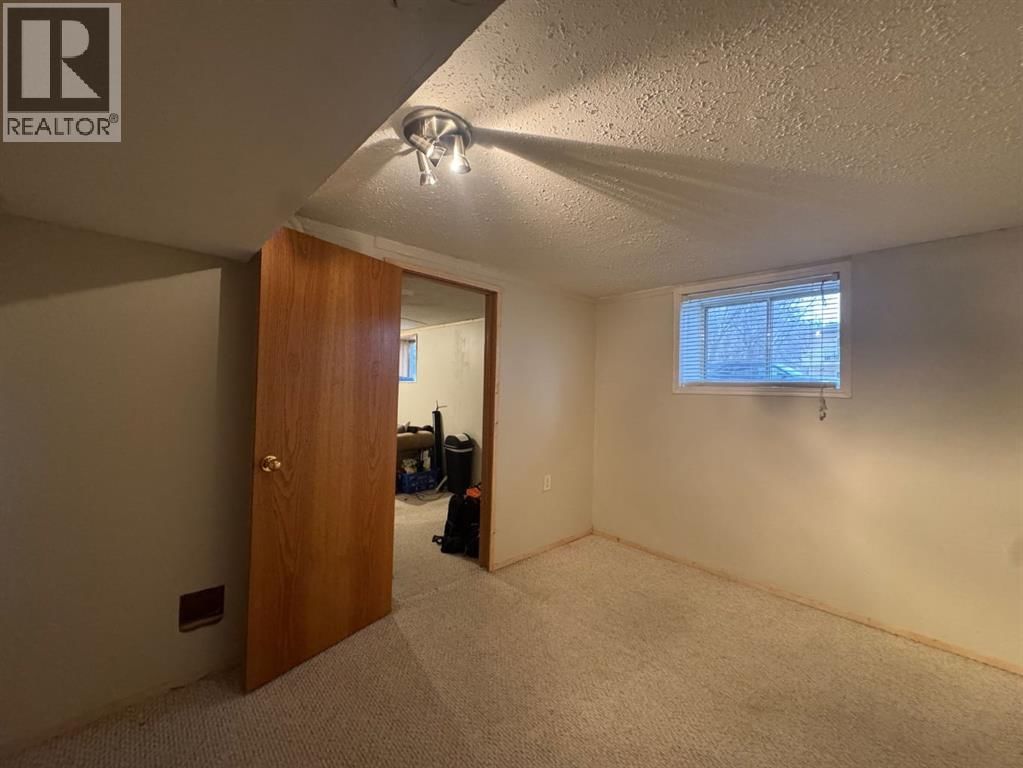 5319 47 AVENUE Image 20