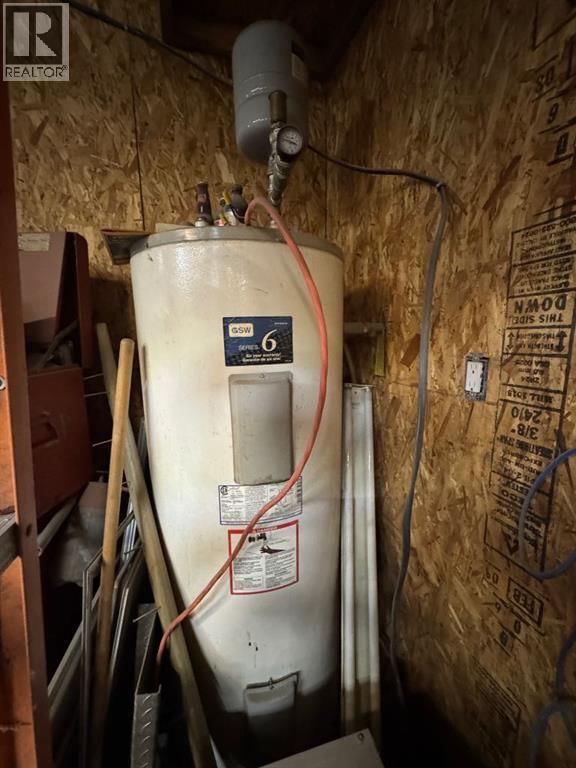 5319 47 AVENUE Image 35