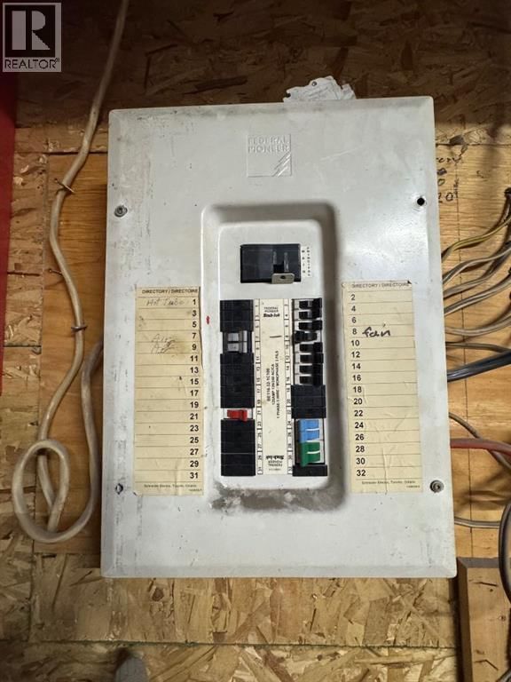 5319 47 AVENUE Image 36