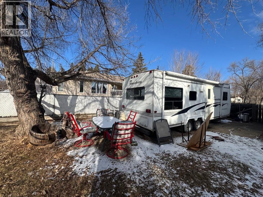 5319 47 AVENUE Image 39