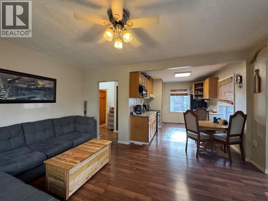 5319 47 AVENUE Image 6