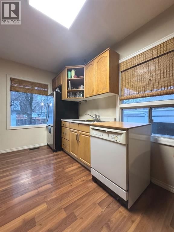 5319 47 AVENUE Image 8