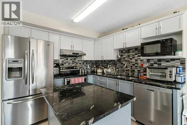 16 SADDLETREE CLOSE NORTHEAST Image 19