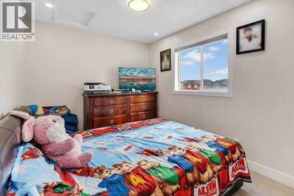 16 SADDLETREE CLOSE NORTHEAST Image 31