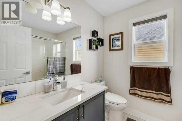 16 SADDLETREE CLOSE NORTHEAST Image 33