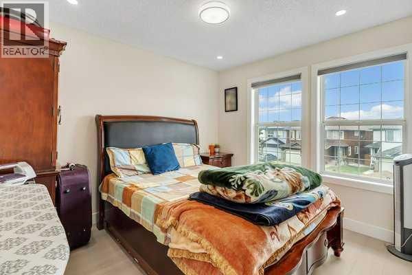 16 SADDLETREE CLOSE NORTHEAST Image 35