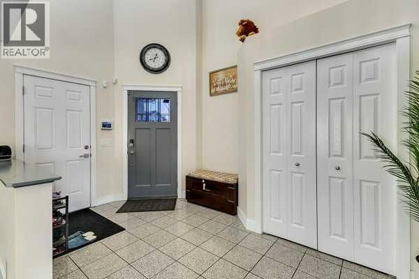 16 SADDLETREE CLOSE NORTHEAST Image 7