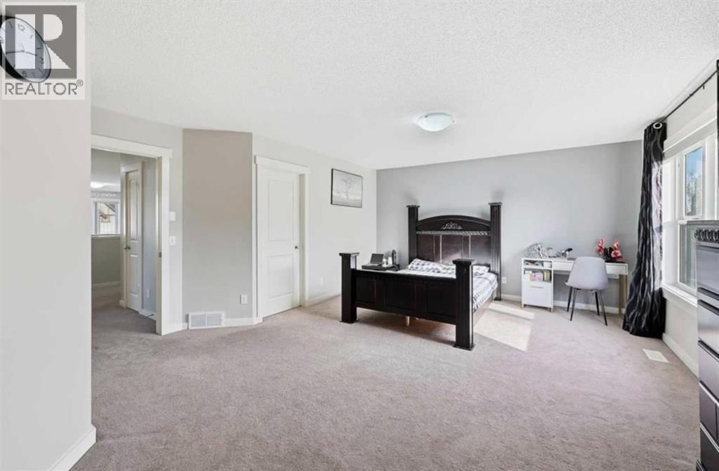 217 COOPERS GROVE SW Image 23