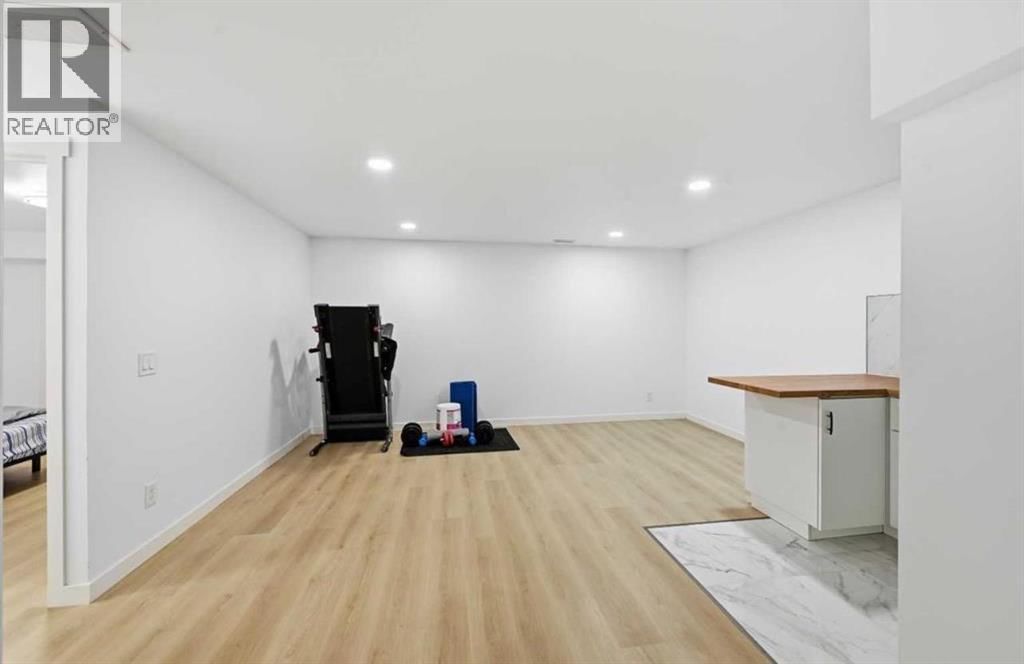 217 COOPERS GROVE SW Image 31