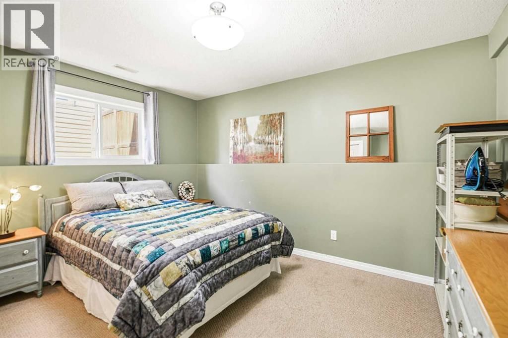 60 GARDEN ROAD Image 27