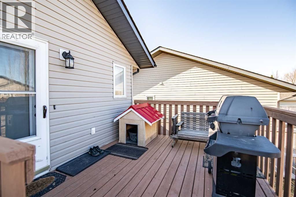 60 GARDEN ROAD Image 34