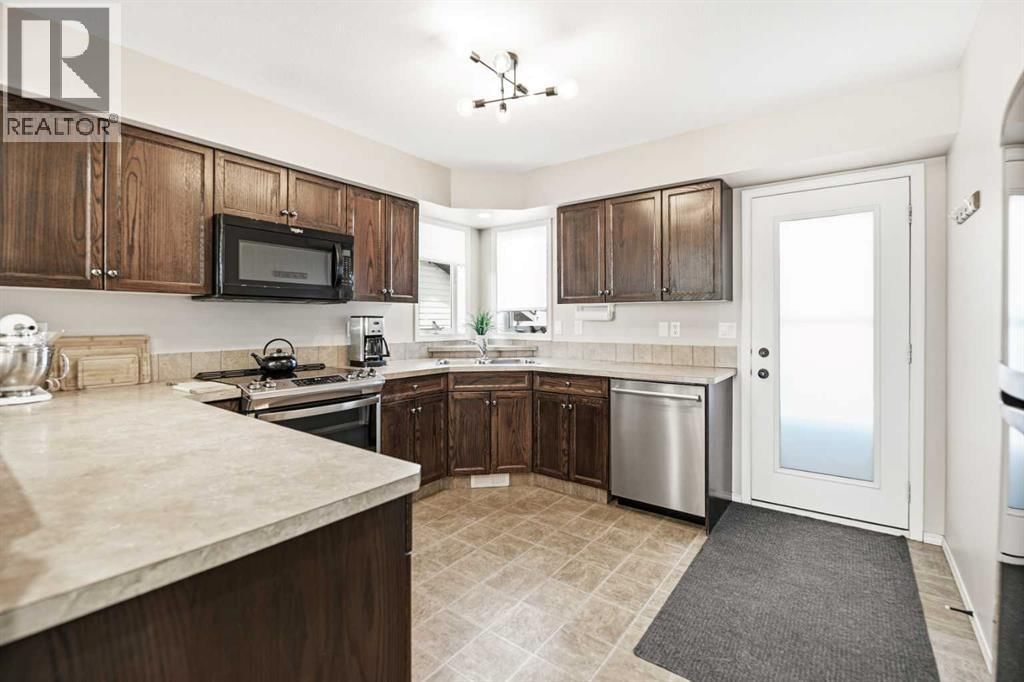 60 GARDEN ROAD Image 8