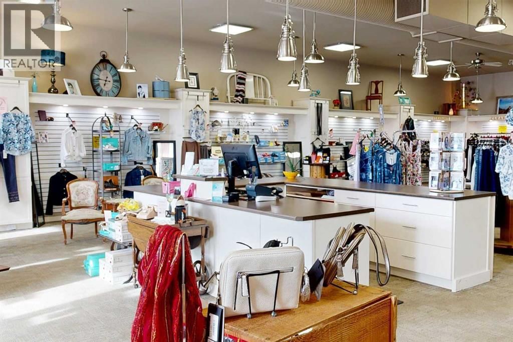 4817 50 STREET Image 12