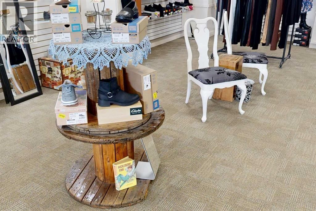 4817 50 STREET Image 31