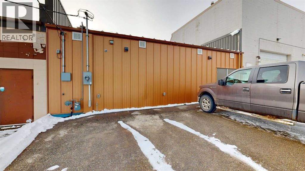 4817 50 STREET Image 48