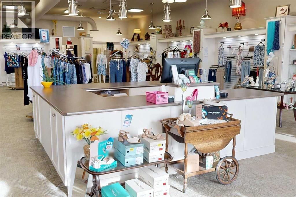 4817 50 STREET Image 5