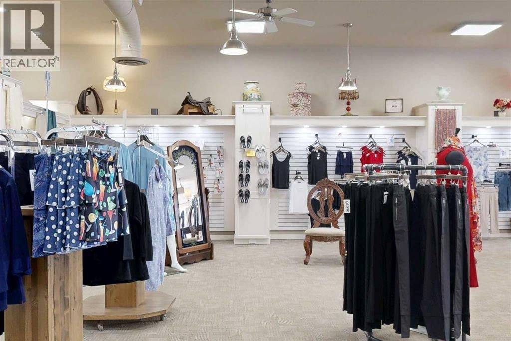 4817 50 STREET Image 8