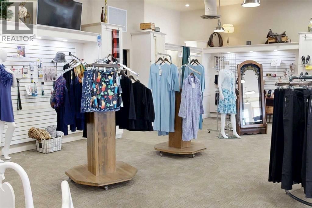 4817 50 STREET Image 9