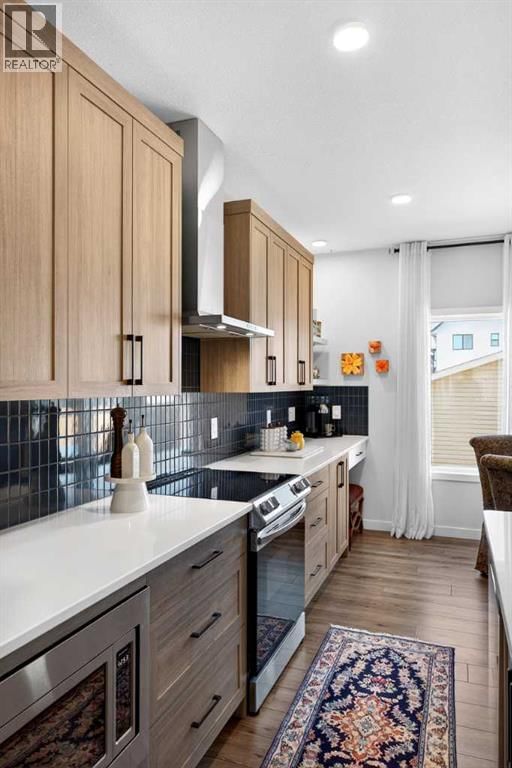 825 REYNOLDS MANOR SOUTHWEST Image 10