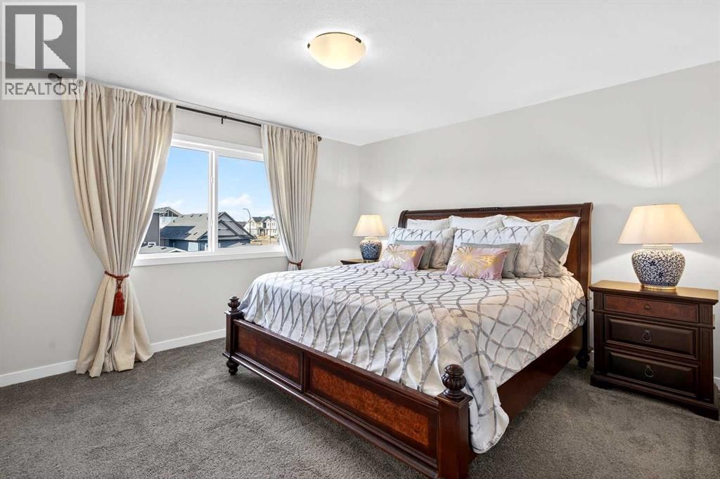 825 REYNOLDS MANOR SOUTHWEST Image 17