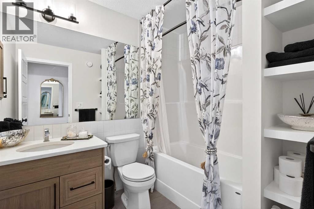 825 REYNOLDS MANOR SOUTHWEST Image 25