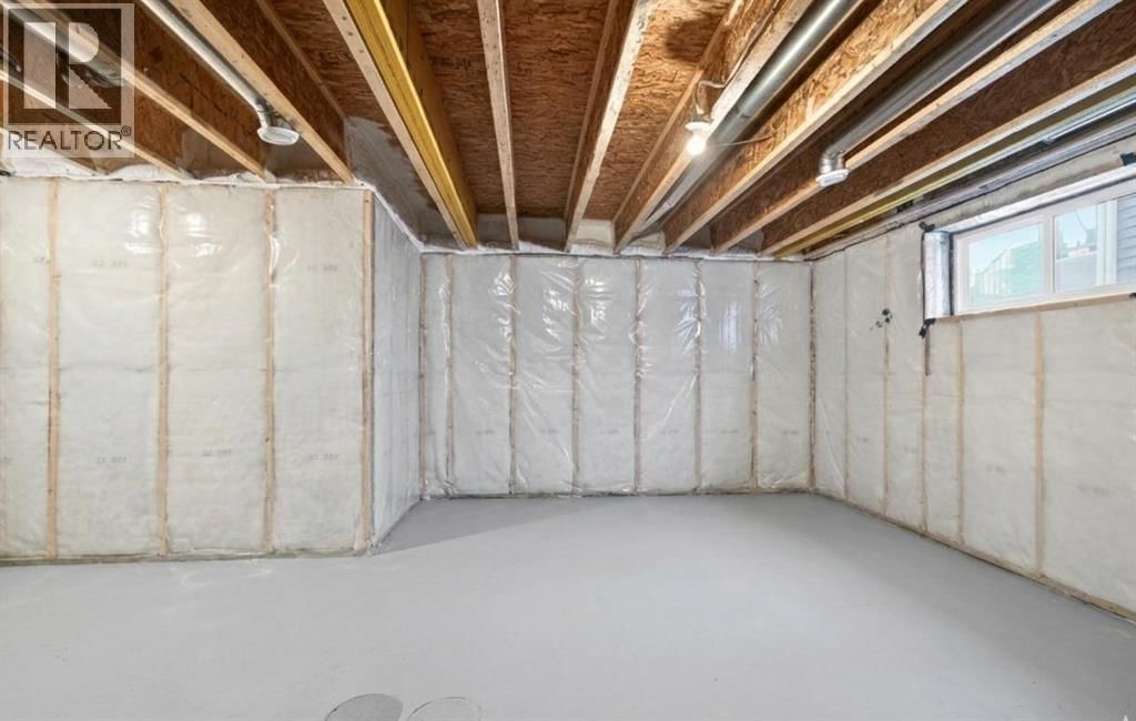 825 REYNOLDS MANOR SOUTHWEST Image 35