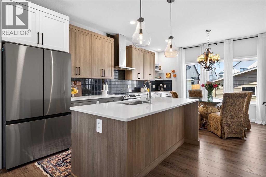 825 REYNOLDS MANOR SOUTHWEST Image 7