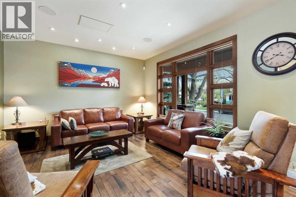 2908 7 Avenue property photo