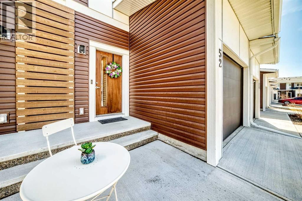 52 WALDEN LANE SOUTHEAST Image 1