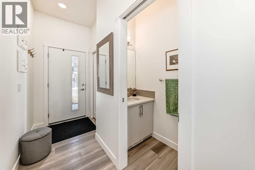 52 WALDEN LANE SOUTHEAST Image 3