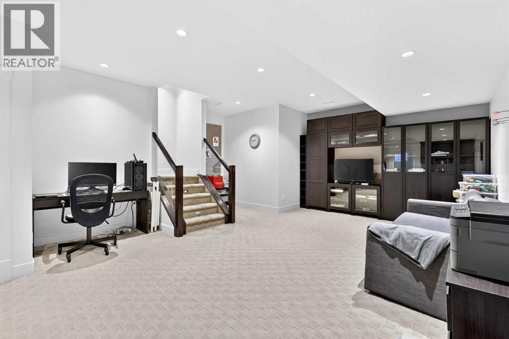 2005 32 STREET SOUTHWEST Image 21