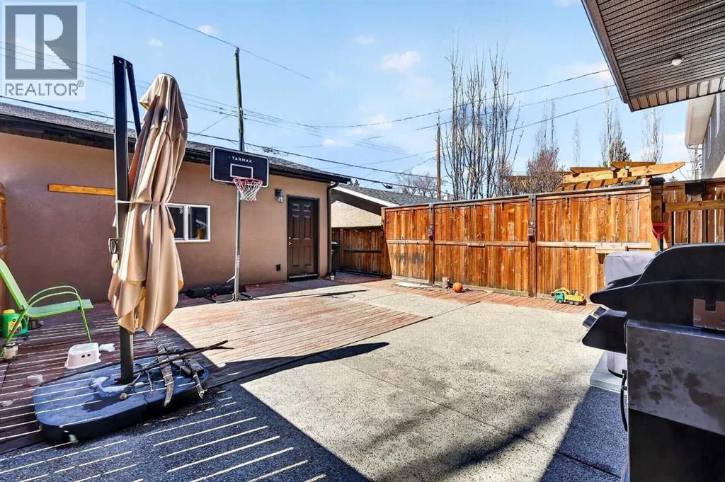 2005 32 STREET SOUTHWEST Image 26